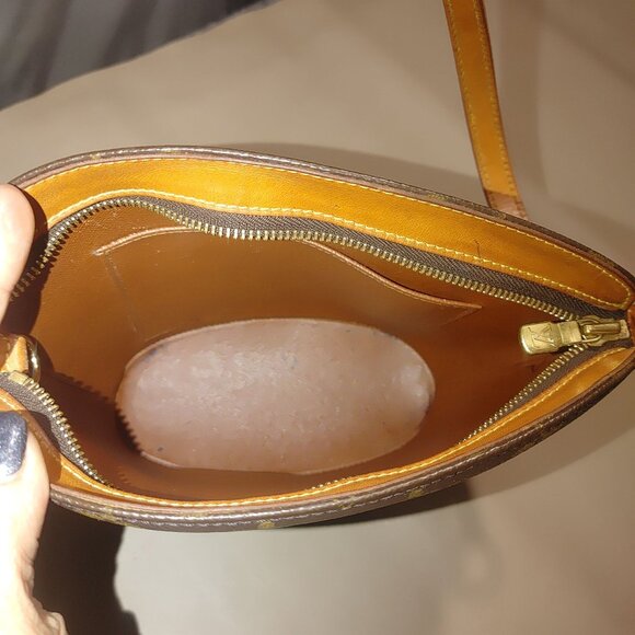 Louis Vuitton USA Drouot Monogram Canvas Looping Crossbody Shoulder Bag - Picture 13 of 16